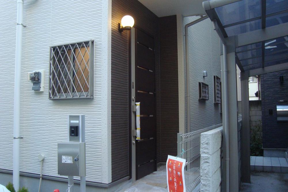 Entrance. Intercom integrated post