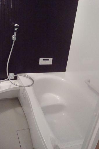 Bathroom.  [bathroom] Spacious bath time afield Chic design is nothingness Tsu Bathrooms offer.