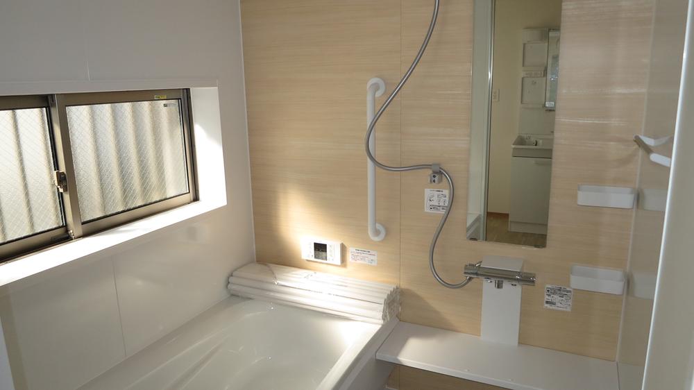 Bathroom. Indoor (10 May 2013) Shooting