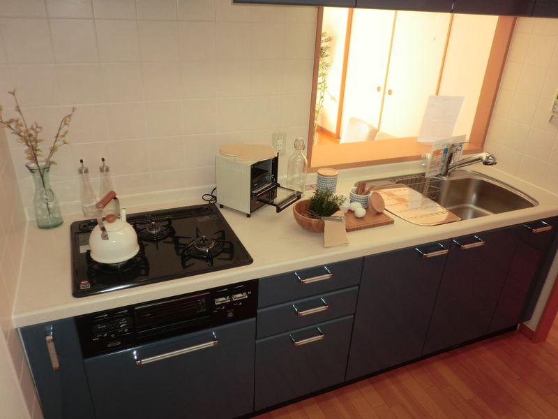 Kitchen. Kitchen -1