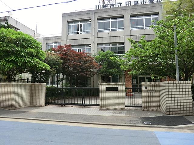 Primary school. 300m up to elementary school in Kawasaki City Tatsuta Island