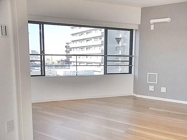 Living. Already the new interior renovation