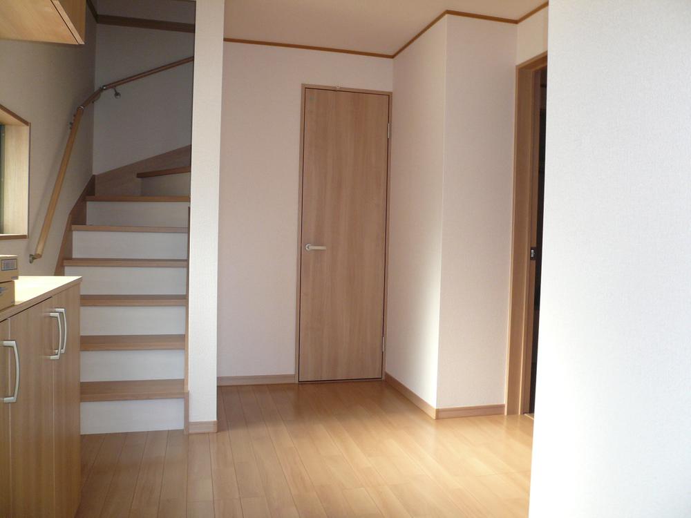 Entrance. Local (September 2013) Shooting