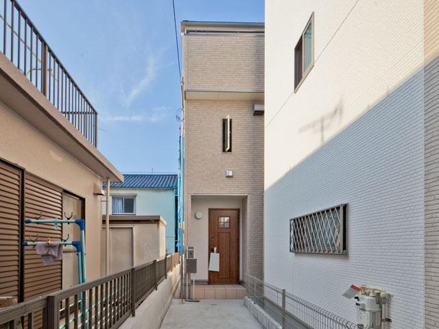 Local appearance photo. Local (September 2013) Shooting