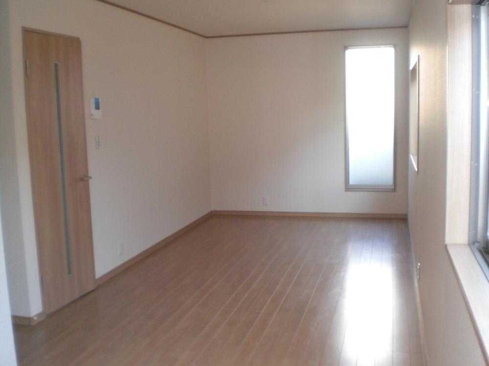 Living. Open-minded LDK conversation of family bouncy