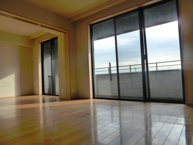 Living. Indoor (12 May 2013) Shooting
