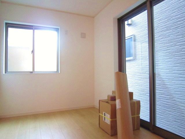 Non-living room. Indoor (10 May 2013) Shooting, The first floor is a Western-style 4.6 quires.