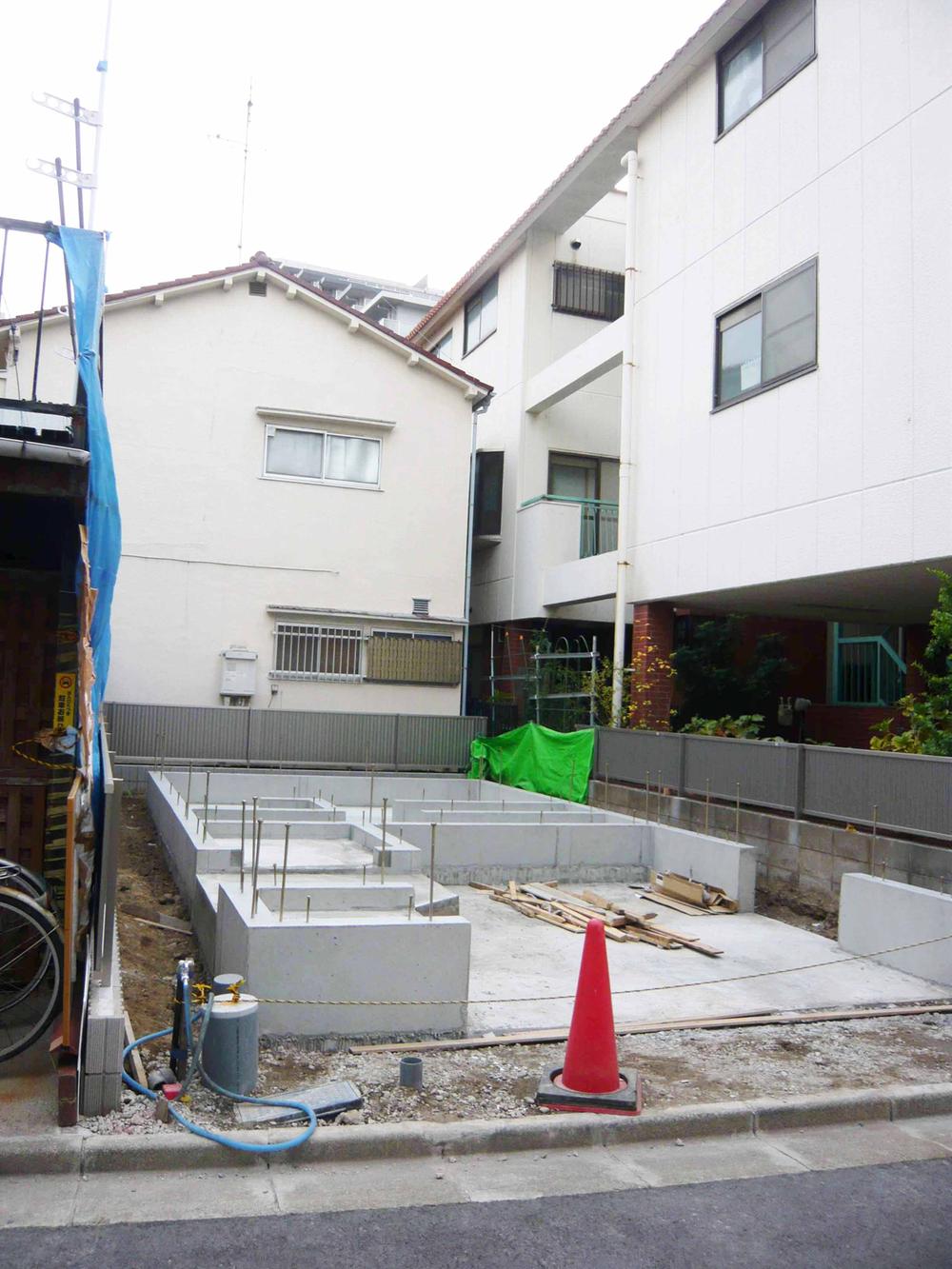 Local appearance photo. Local (12 May 2013) Shooting