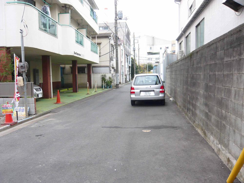 Local photos, including front road. Local (12 May 2013) Shooting