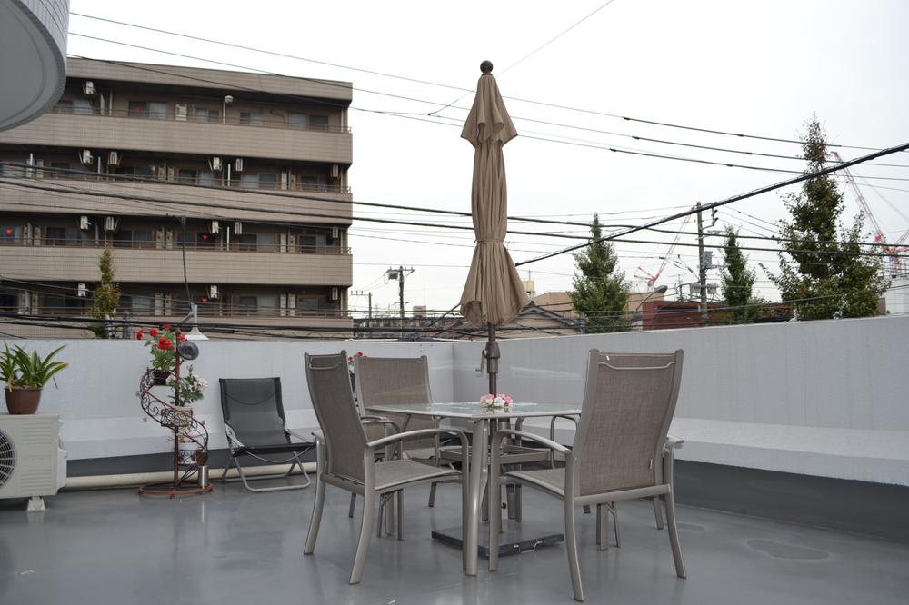 Balcony. Local (10 May 2013) Shooting