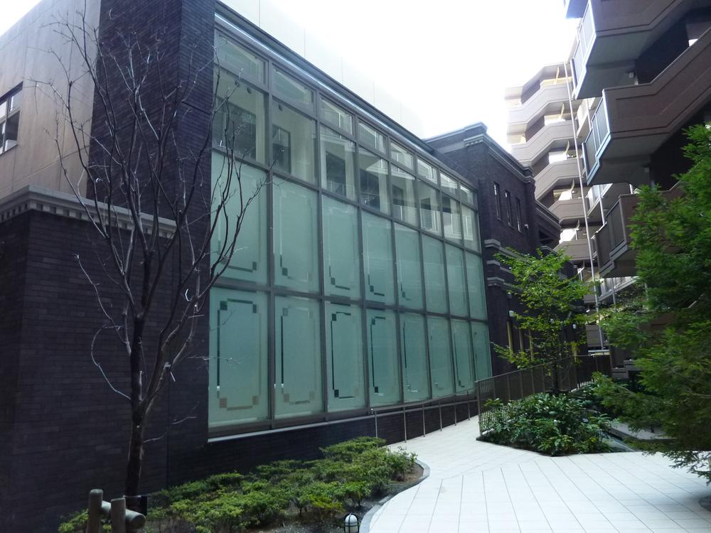 Other common areas. Mansion is a private pool. Shared facilities has been enhanced.