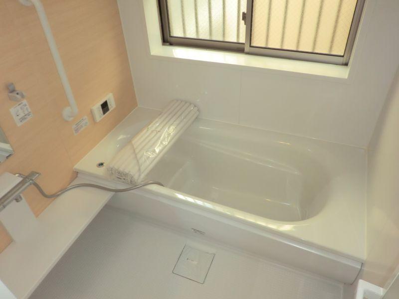 Bathroom. Bathroom -1