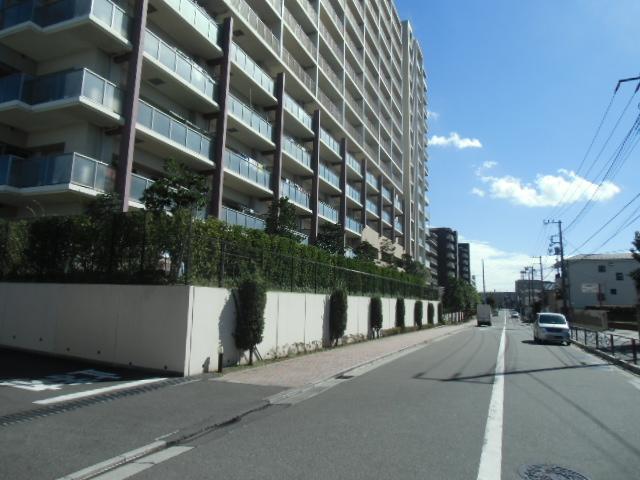 Other. The entire surface of the road (2013 November shooting)