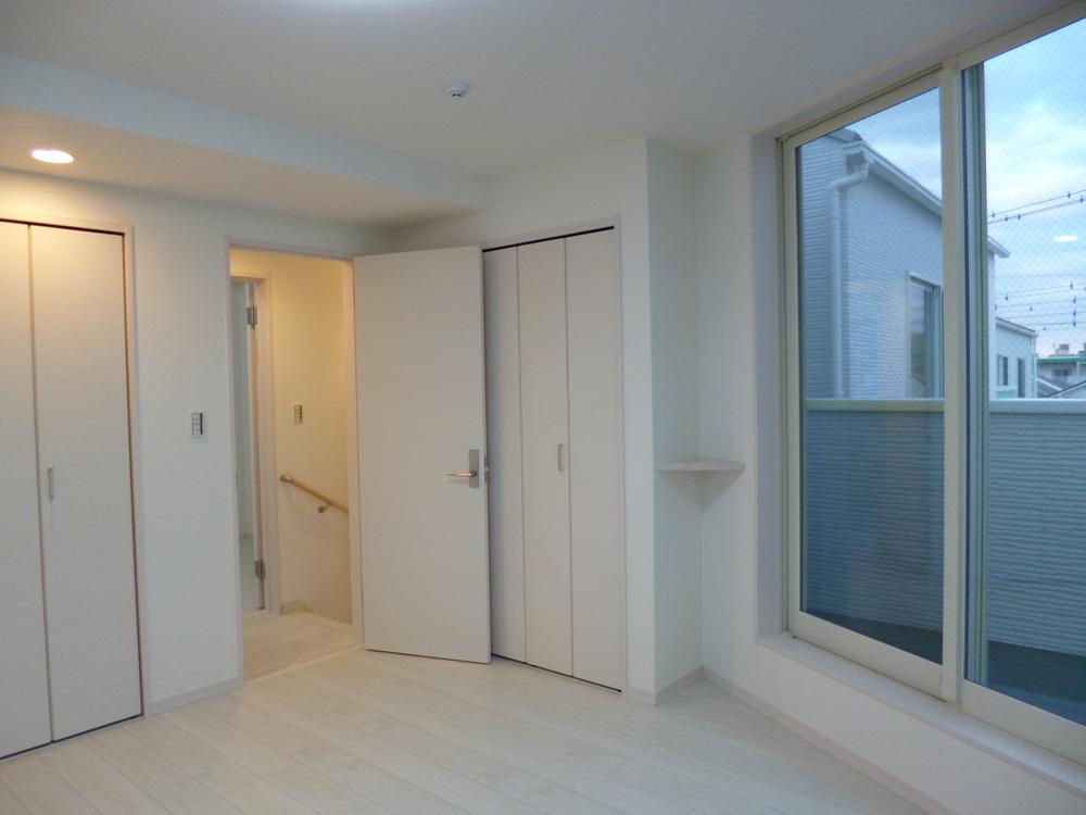 Other local. Local (12 May 2013) Shooting