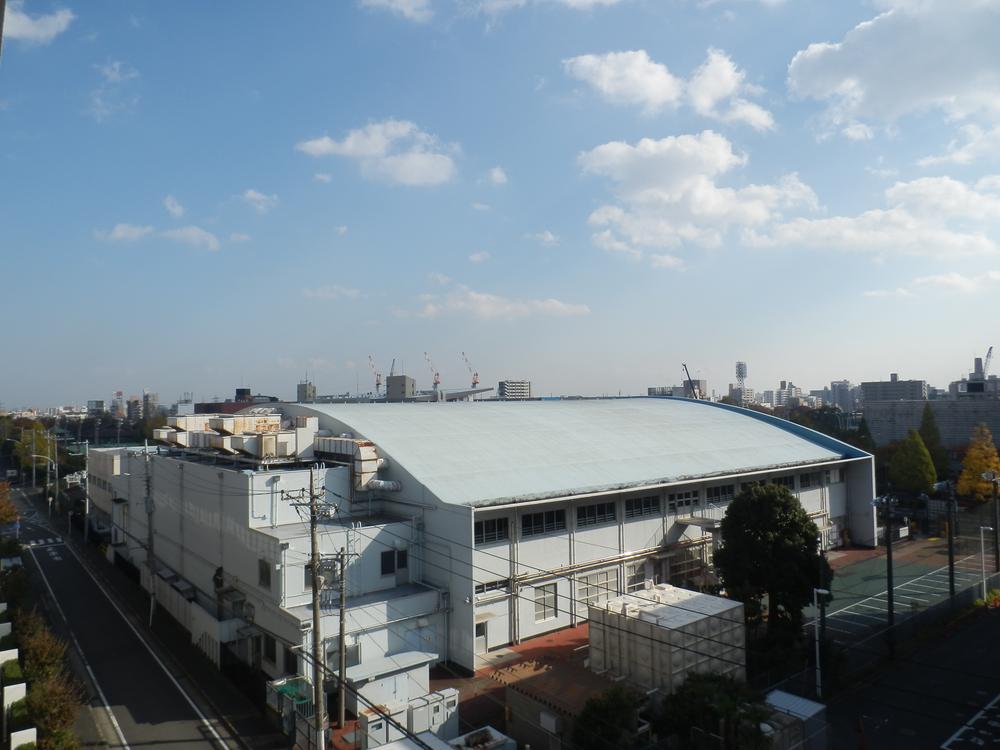 View photos from the dwelling unit. View from the site (November 2013) Shooting