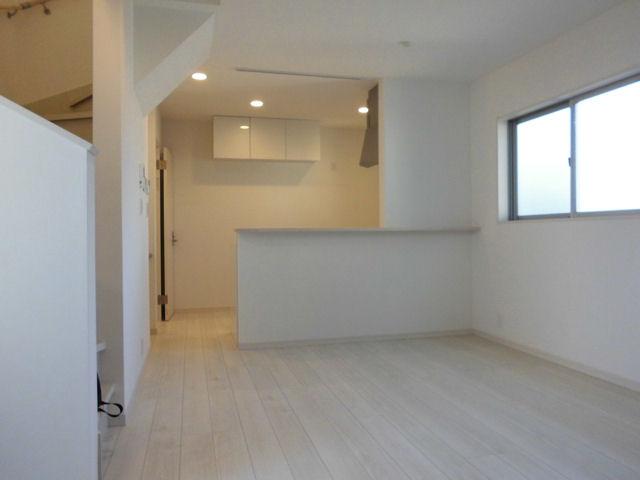 Living. Indoor (11 May 2013) Shooting