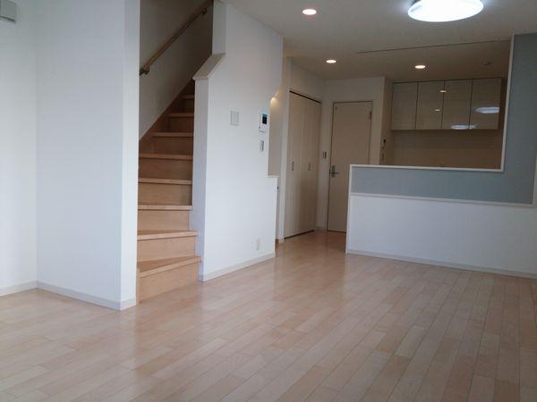 Living. F Building Living (2013 December shooting)