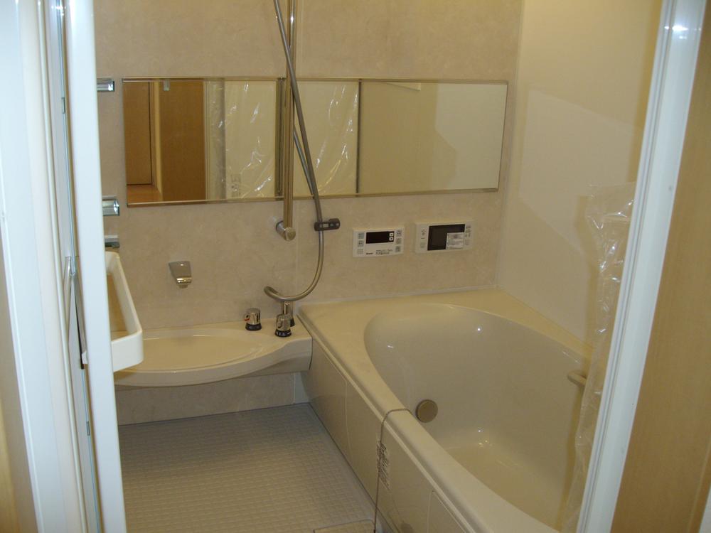 Bathroom. Indoor (September 2013) Shooting