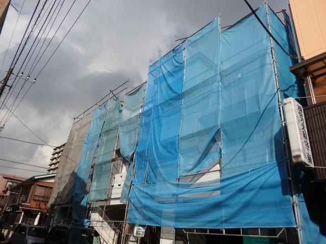 Local appearance photo. Local (12 May 2013) Shooting