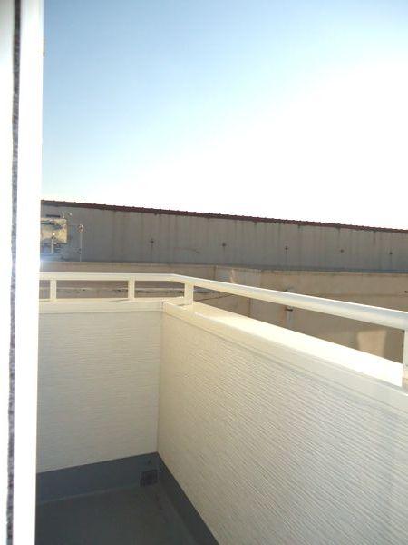 Balcony. Balcony (13 Building: 2013 December shooting)