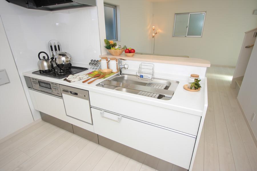 Kitchen. B Building face-to-face system Kitchen (August 2013 shooting)