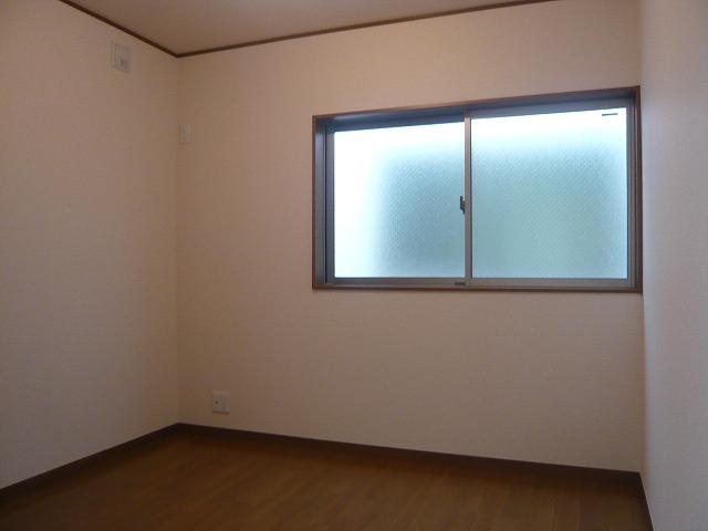 Non-living room. 2013 December 17, shooting Building 2