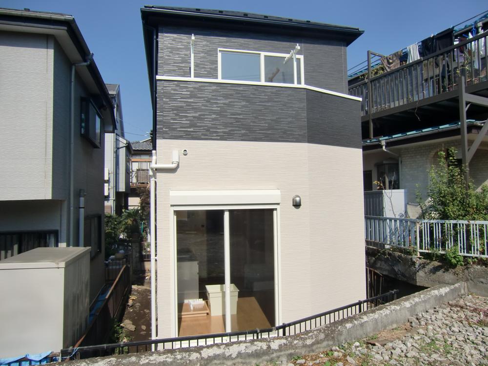 Local appearance photo