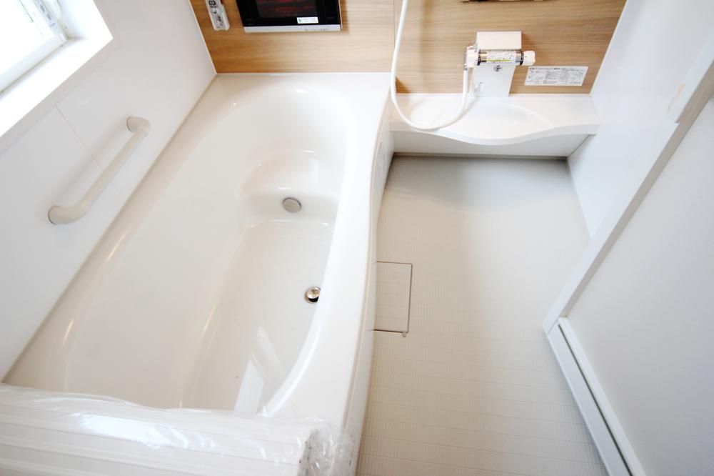 Same specifications photo (bathroom)