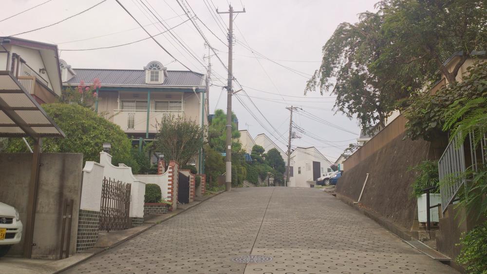 Local photos, including front road. Local (September 2013) Shooting