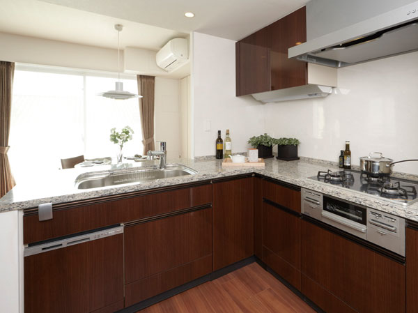 Kitchen.  [As day-to-day elegant go followed by much, Beauty and, Kitchen stuck to the functionality]  ※ The photographs below are model room A2 ・ F2 is what you type shooting (11 May 2013).