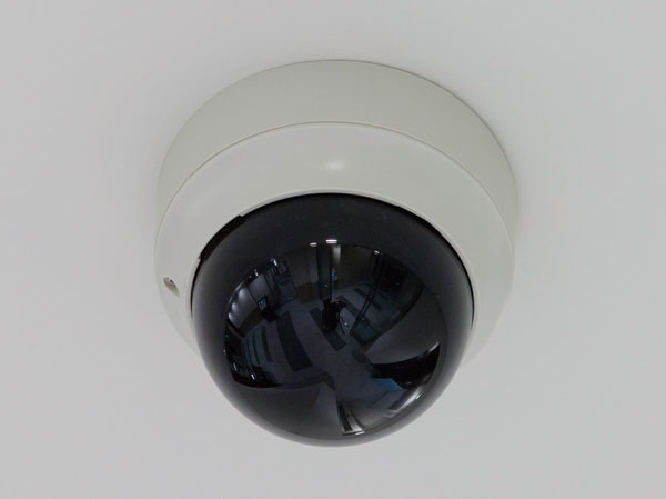 Security.  [surveillance camera] Installing the security cameras in the entrance and elevators of the common areas. The video will be stored for a period of time. (Same specifications)