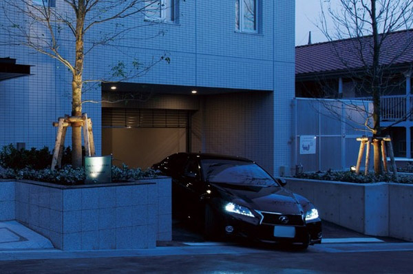 Other. Parking pipe shutter