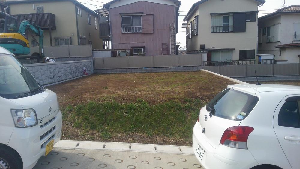 Local appearance photo. Local (10 May 2013) Shooting