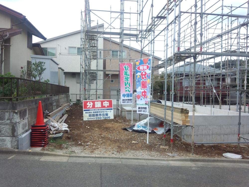 Local photos, including front road. Local photo (structure tours will be held)