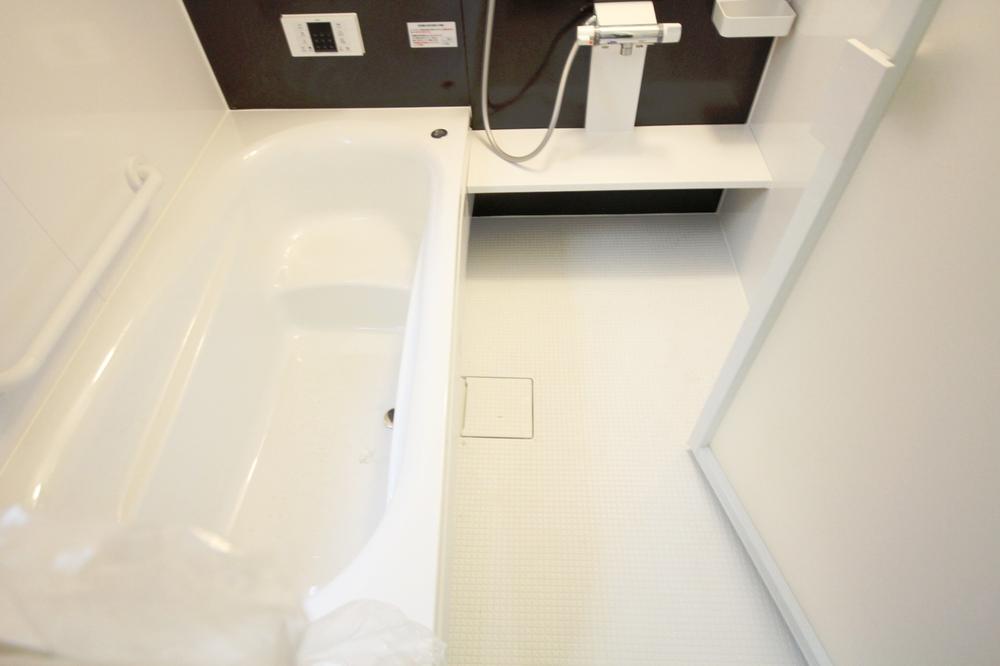 Same specifications photo (bathroom). Same specifications