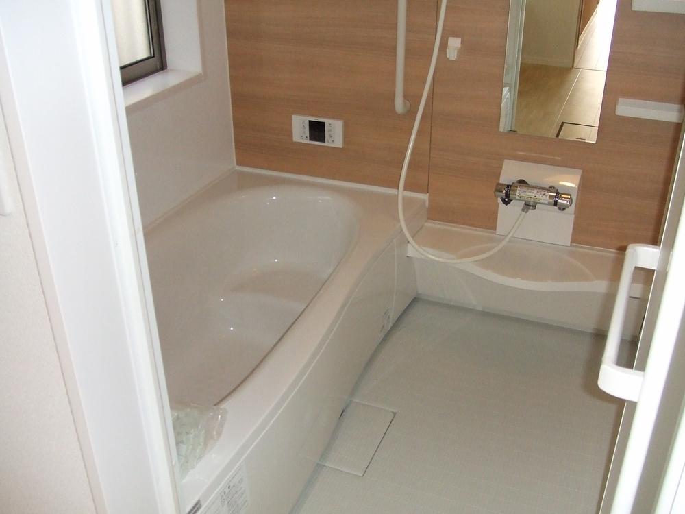 Bathroom. Indoor (12 May 2013) Shooting