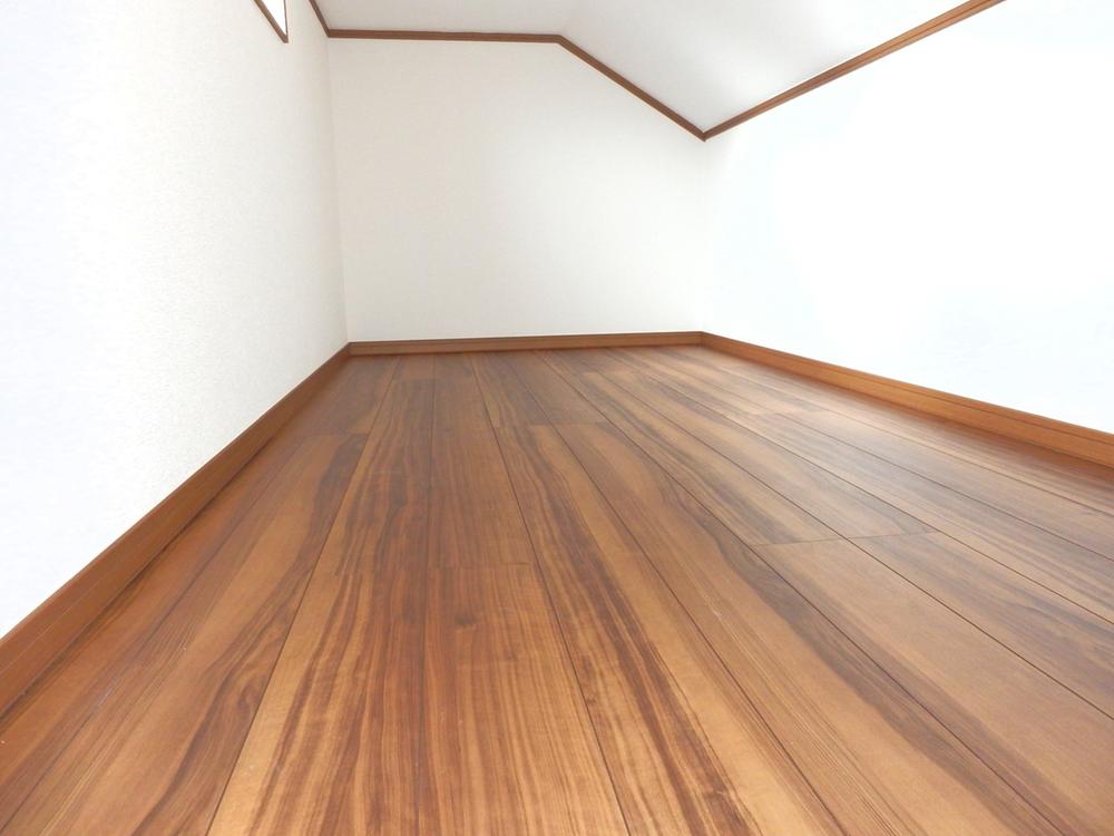 Receipt. Same specifications Living space also clean spacious in the storage space of large capacity