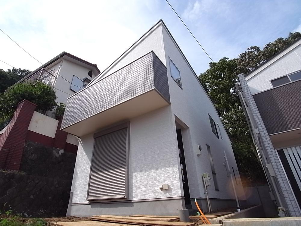 Local appearance photo. 3 is the appearance of the Building. Was building completed! Local (July 2013) Shooting