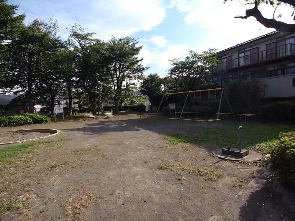 park. It is a park that is loved as Nagao third 450m children and wife our communication of place to park.