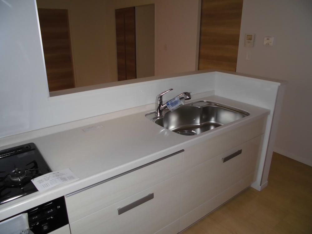 Kitchen. Easy-to-use system Kitchen!