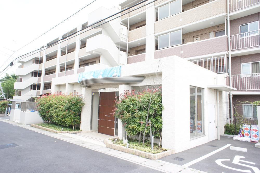 Local appearance photo. Local (June 2013) Shooting