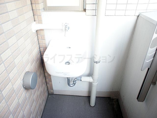 Balcony. Local (11 May 2013) Shooting