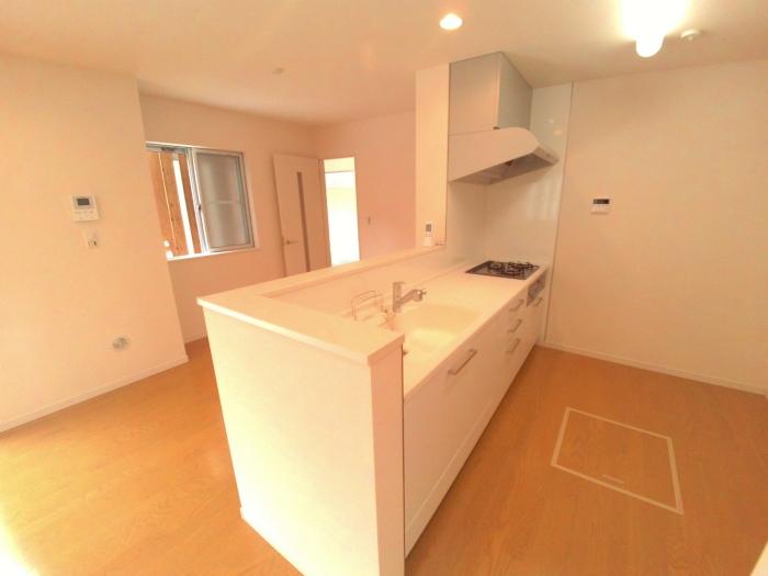 Kitchen. Open counter (3 Building)