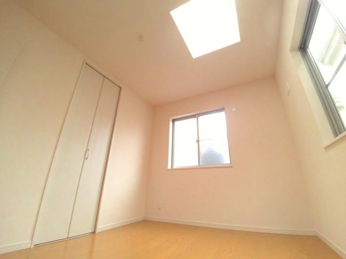 Non-living room. Top light a Western-style (3 Building)