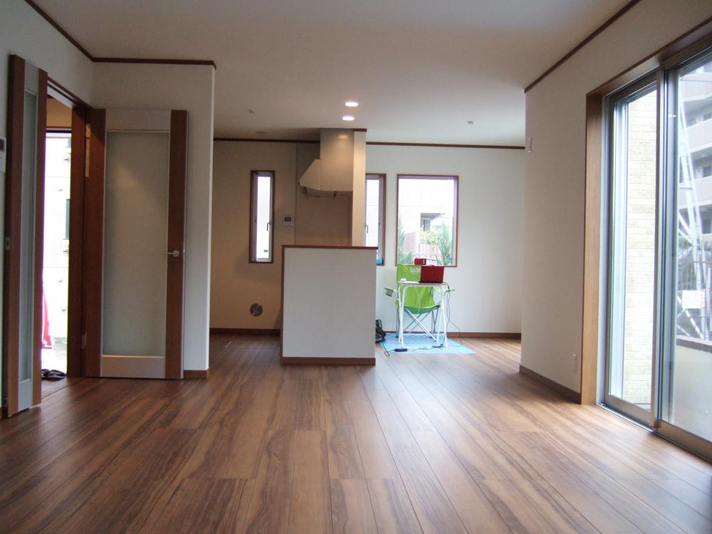 Living. 19.8 Pledge of living ・ dining