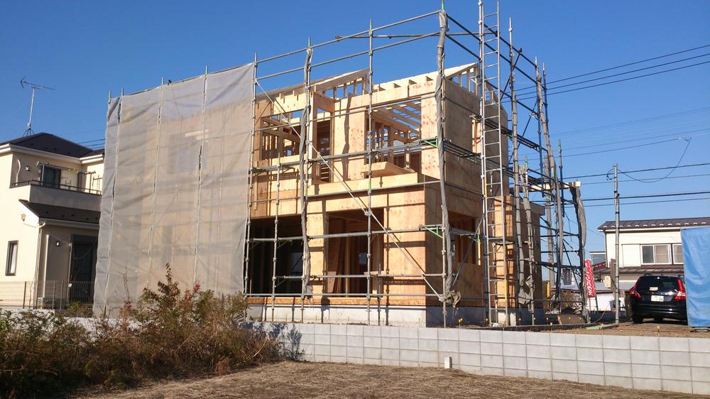 Local appearance photo. Local (12 May 2013) Shooting