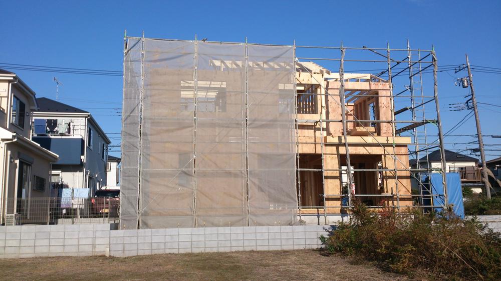 Local appearance photo. Local (12 May 2013) Shooting