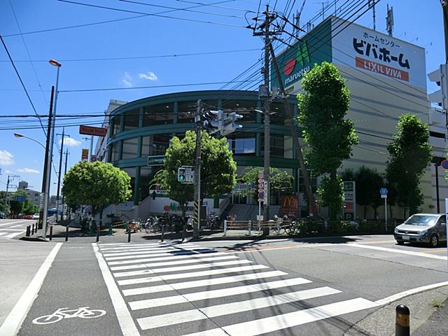 Supermarket. Super Maruetsu Miyamae shop ・ About 3 minutes in the 950m car to Viva Home. There are also a lot of parking. It is very convenient if you are open until 11pm.