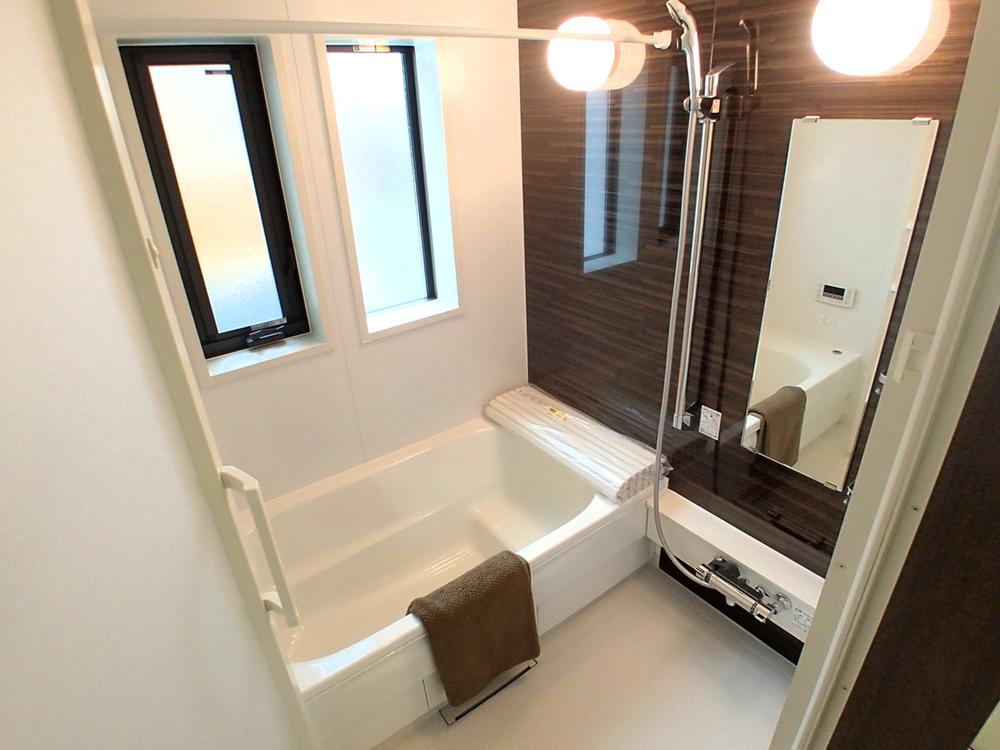 Bathroom. Achieve a comfortable bath time dated bathroom dryer