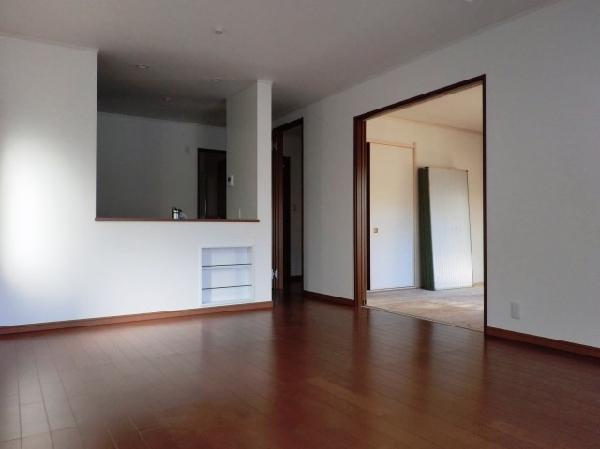 Living. Detached interior introspection Pictures - is a living LDK floor heating.